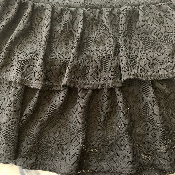 Gently used XL black lace layered skirt,$7 - Picture 2 of 4